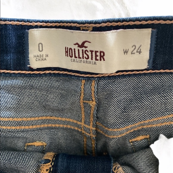Hollister Shorts - Picture 2 of 3